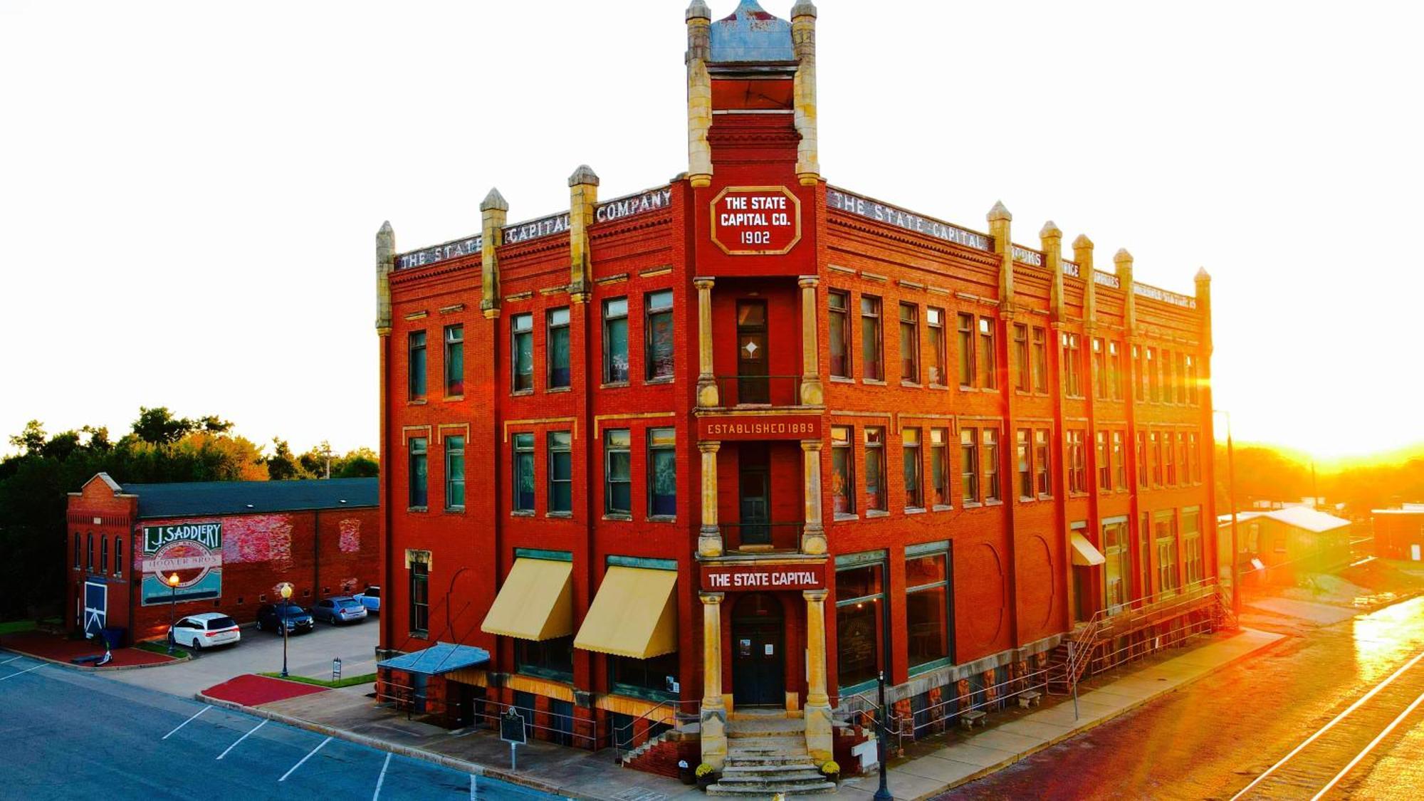 The Judges Chambers Bed & Breakfast Guthrie ภายนอก รูปภาพ
